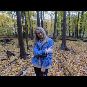 Meet your Posher, Anna